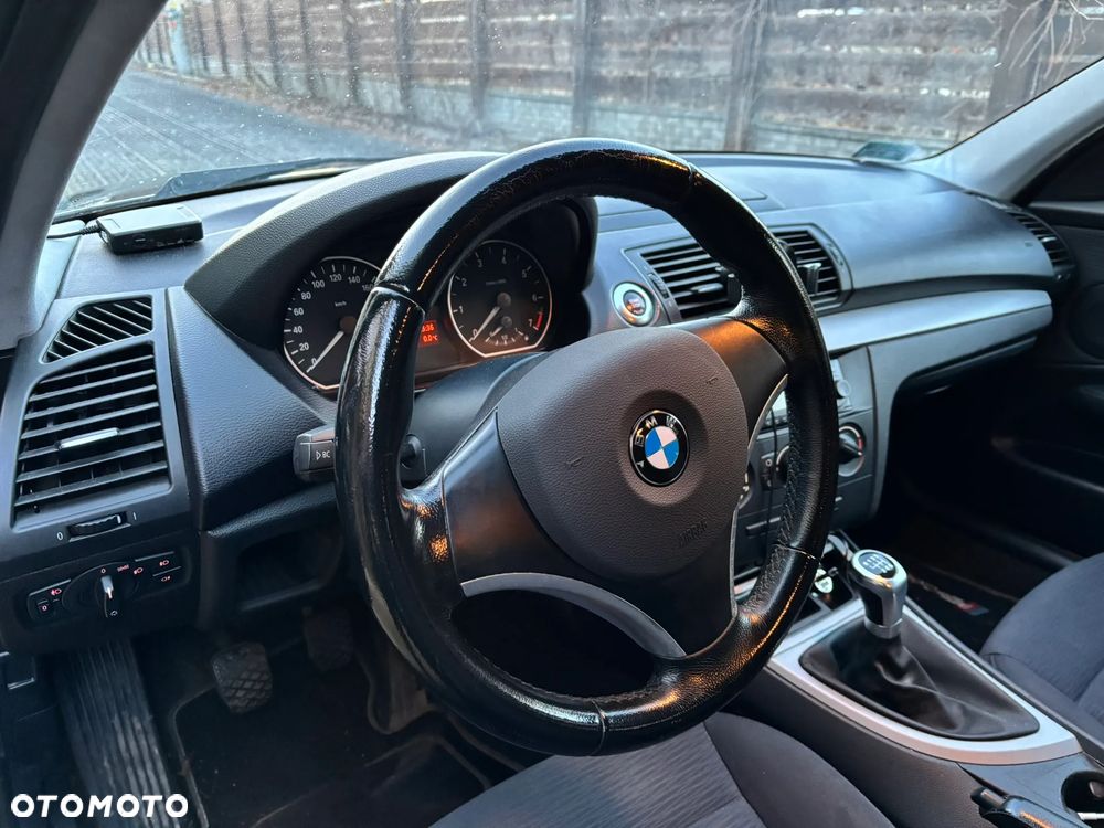 BMW Seria 1 118i - 8