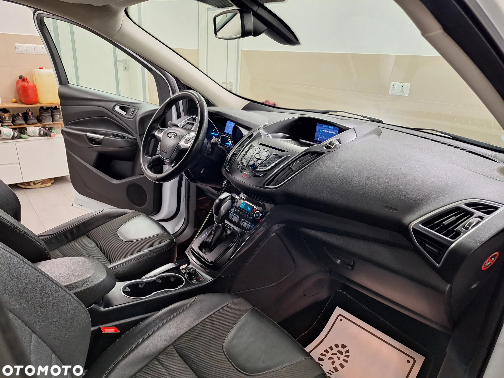 Ford Kuga 2.0 TDCi 4WD Titanium - 27