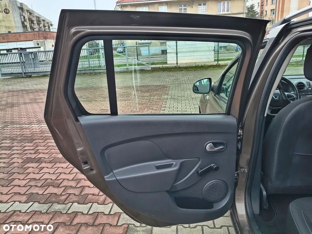 Dacia Logan TCe 90 S&S Laureate - 19