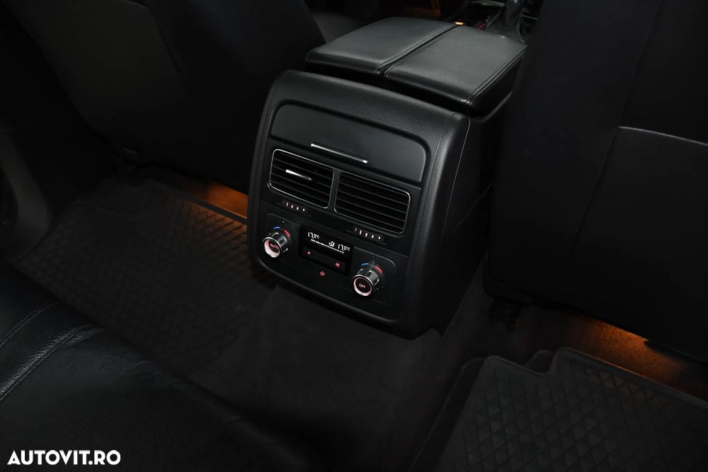Volkswagen Touareg 3.0 V6 TDI DPF Mountain - 15