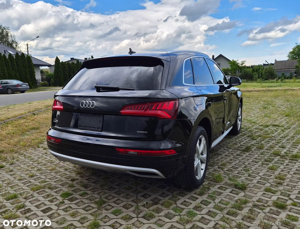 Audi Q5 45 TFSI quattro S tronic design - 5