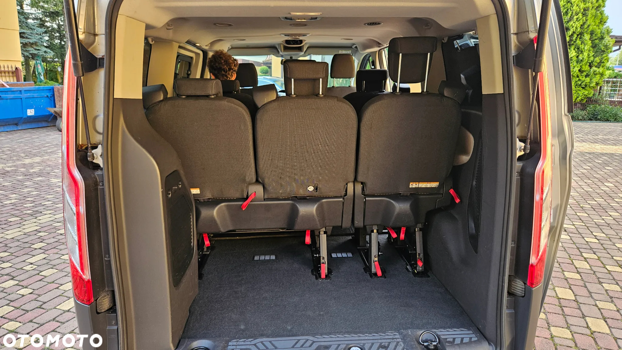 Ford Tourneo Custom - 36