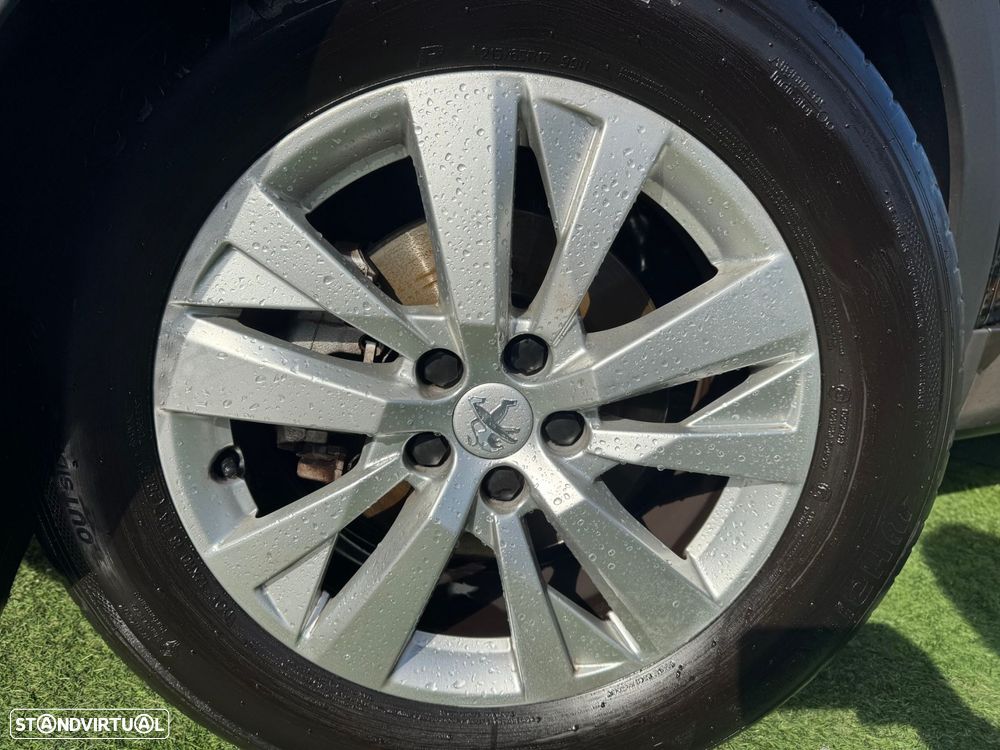 Peugeot 3008 1.5 BlueHDi Active Pack - 28
