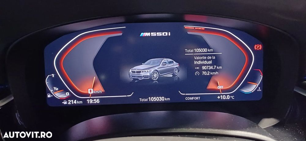 BMW M5 M550i xDrive AT - 38