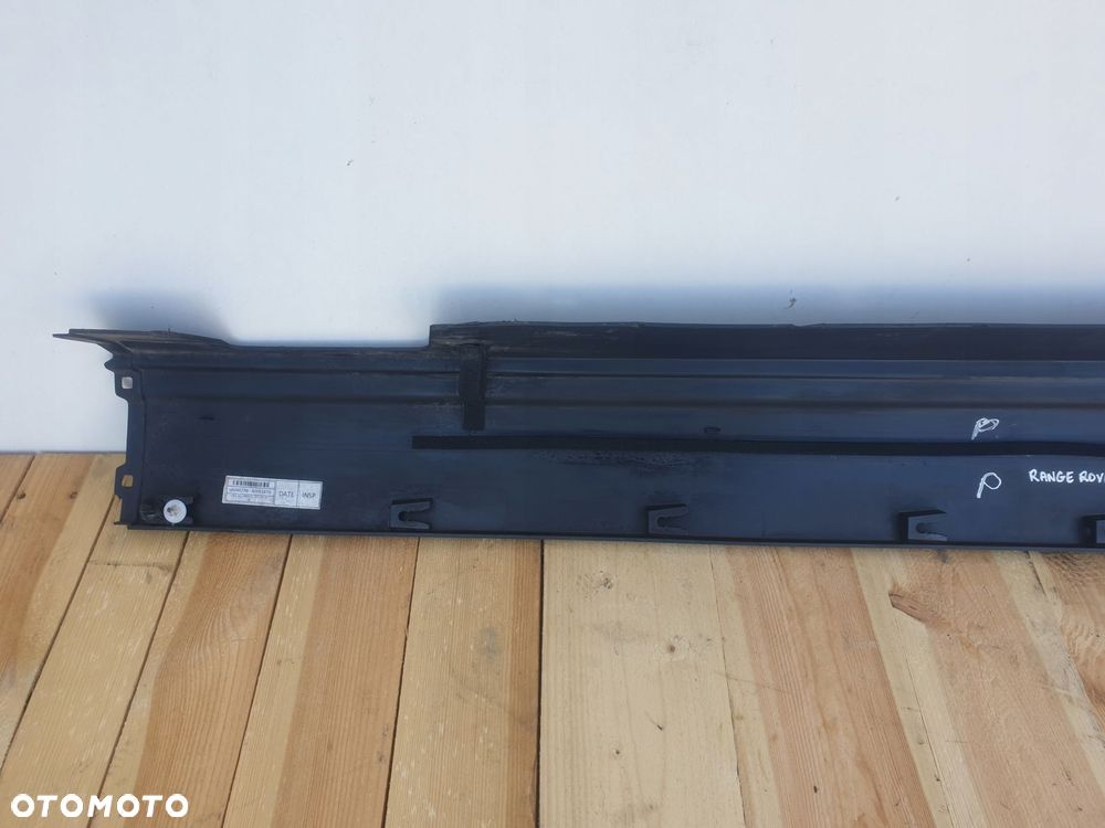 NAKŁADKA PROGOWA PRAWA Range Rover Sport II L494 - 5