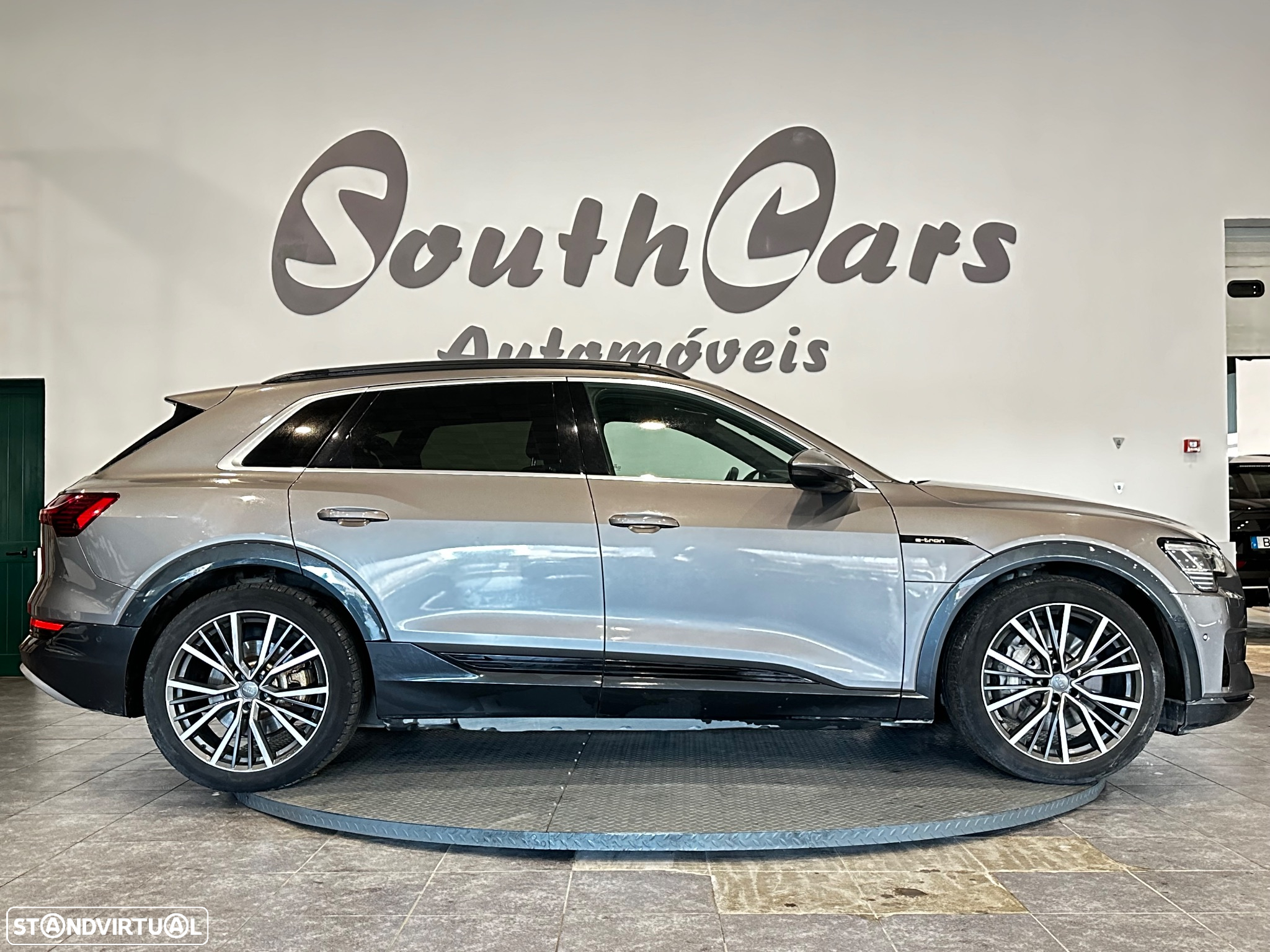 Audi e-tron 55 quattro S line - 2