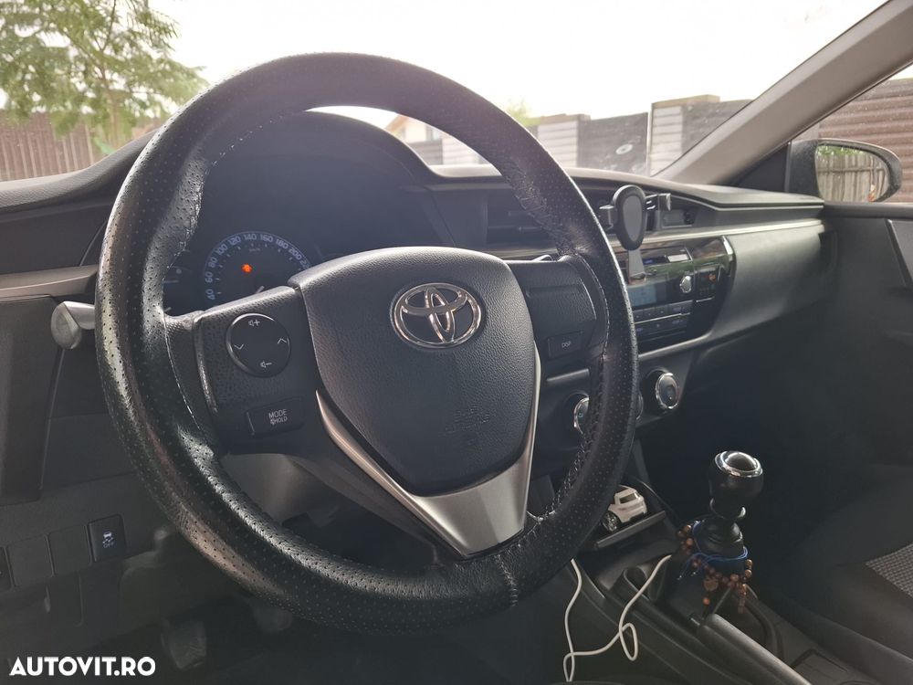 Toyota Corolla - 6