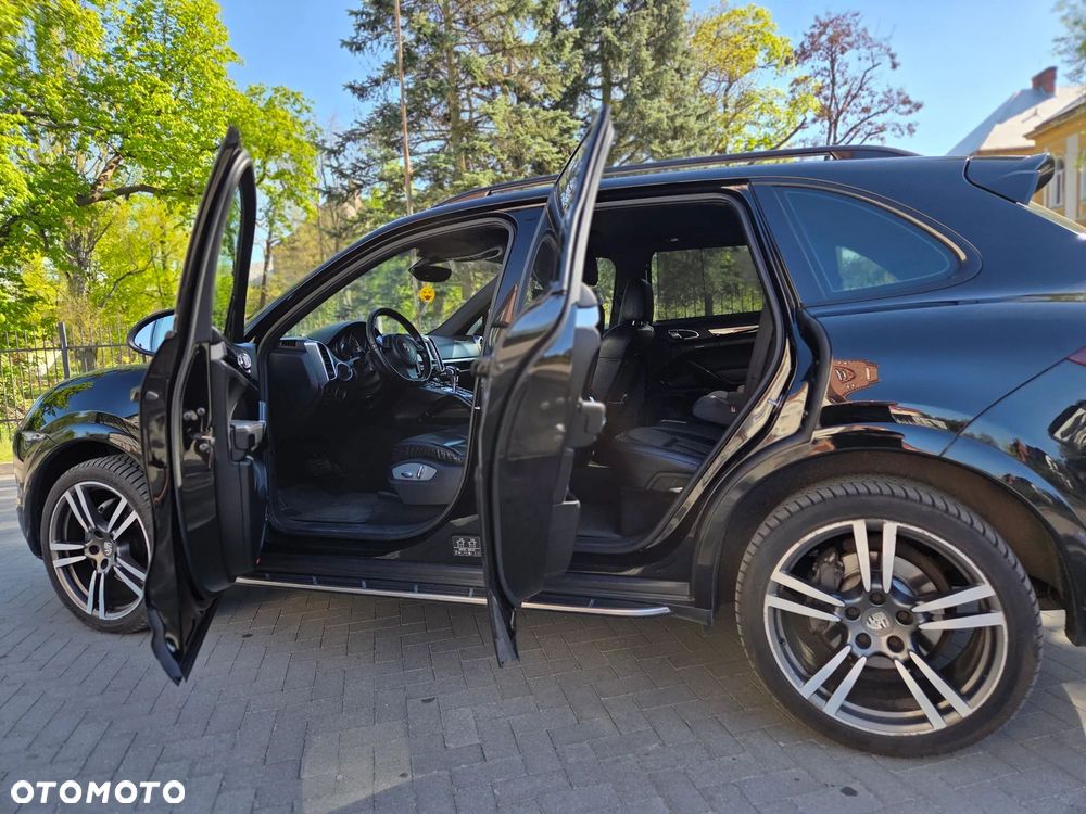 Porsche Cayenne Tiptronic S - 17