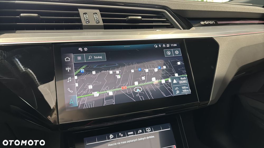 Audi Q8 e-tron - 25