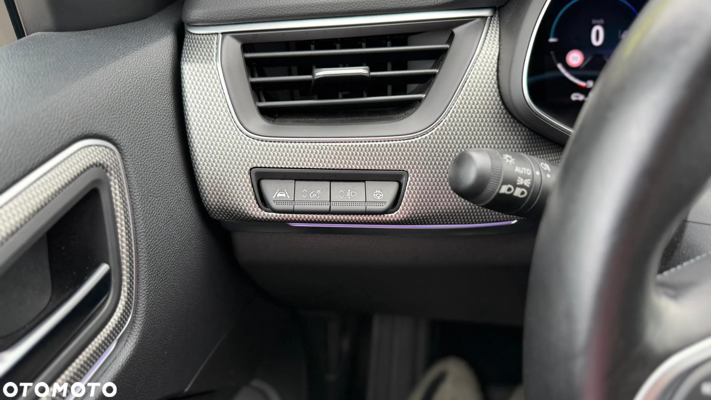 Renault Arkana 1.6 E-TECH Intens MMT - 23