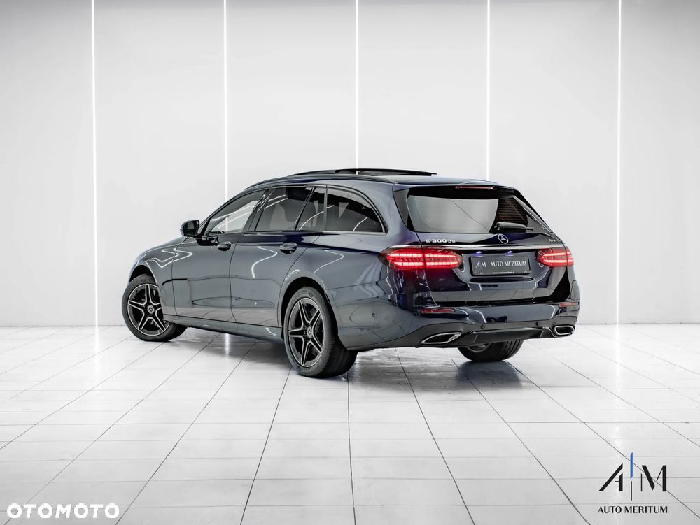 Mercedes-Benz Klasa E 300 de 4-Matic AMG - 5