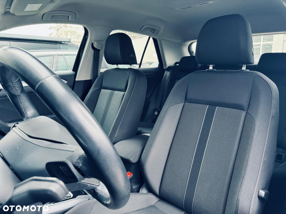 Volkswagen T-Roc 1.5 TSI Life DSG - 11