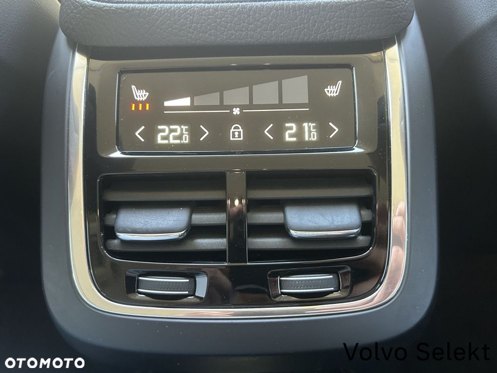 Volvo XC 90 - 35