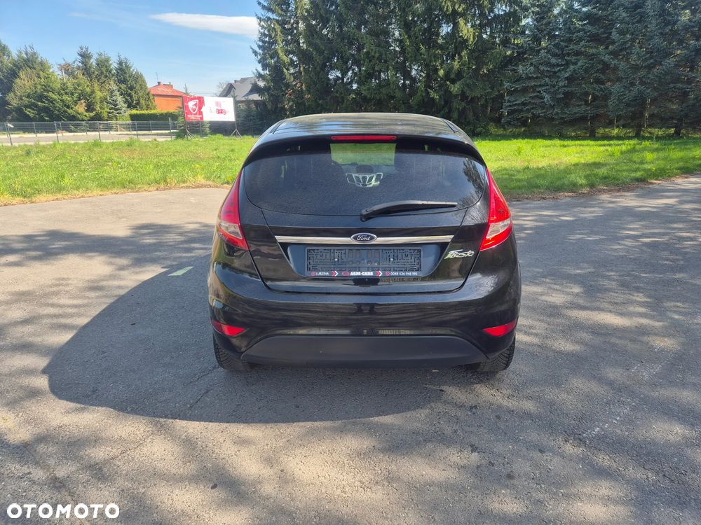 Ford Fiesta 1.4 Titanium EU5 - 11