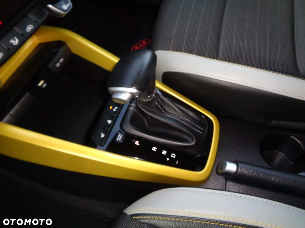 Kia Stonic - 13