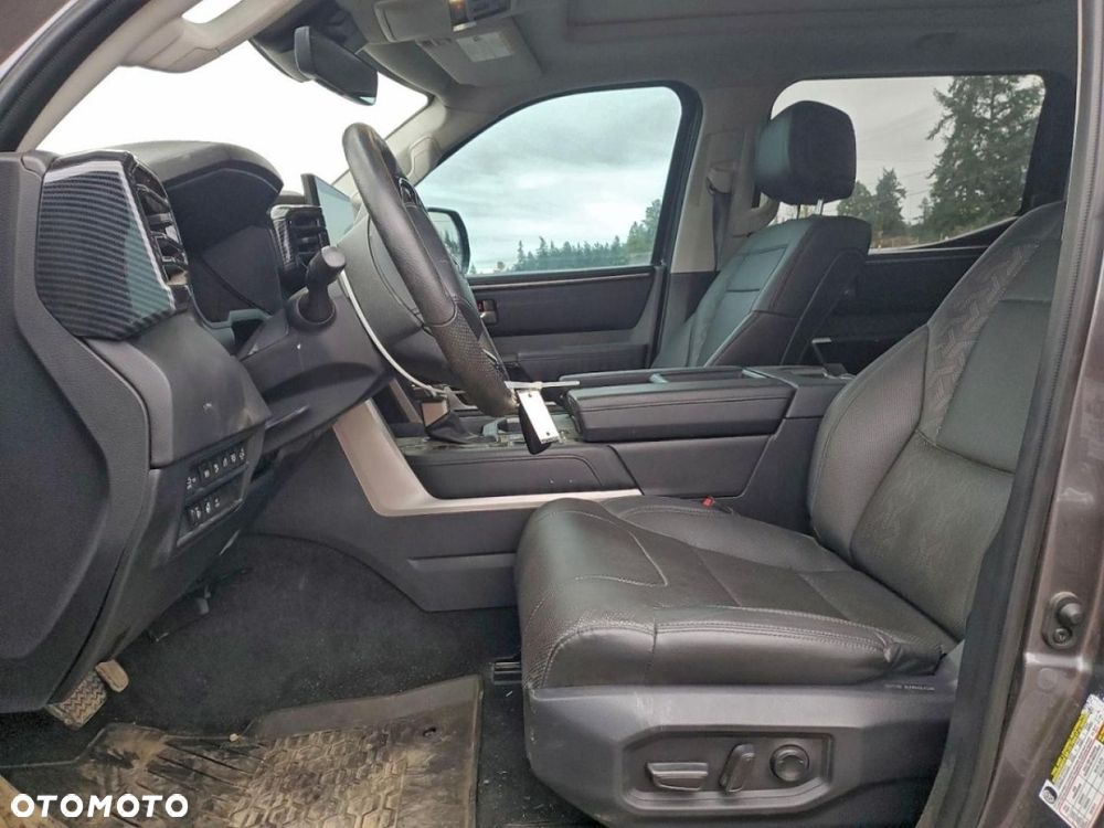 Toyota Tundra - 7