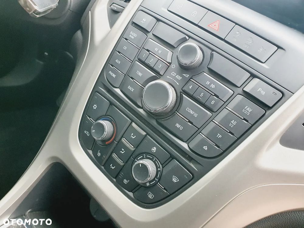 Opel Astra 1.4 Turbo - 26
