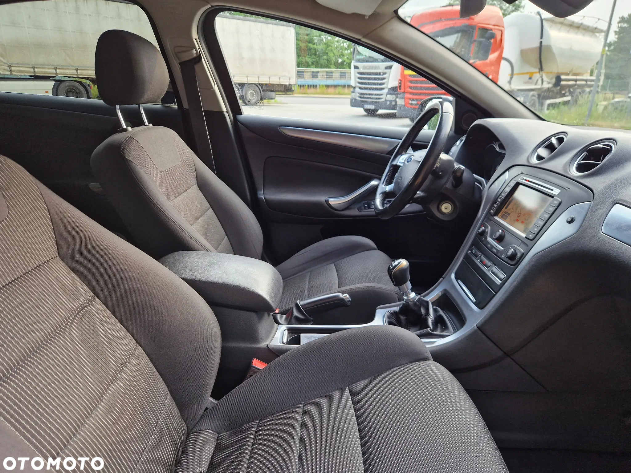 Ford Mondeo 2.0 TDCi Titanium - 8