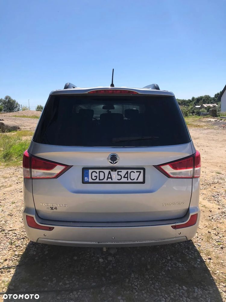 SsangYong/KGM Rodius 200 e-XDi Sapphire - 5