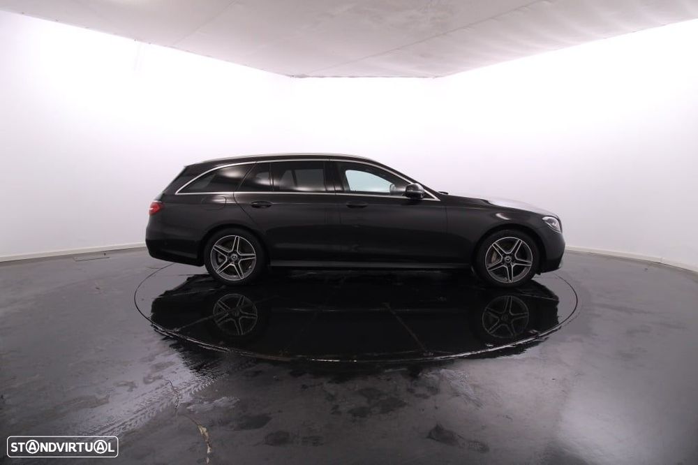 Mercedes-Benz E 300 de AMG Line - 10