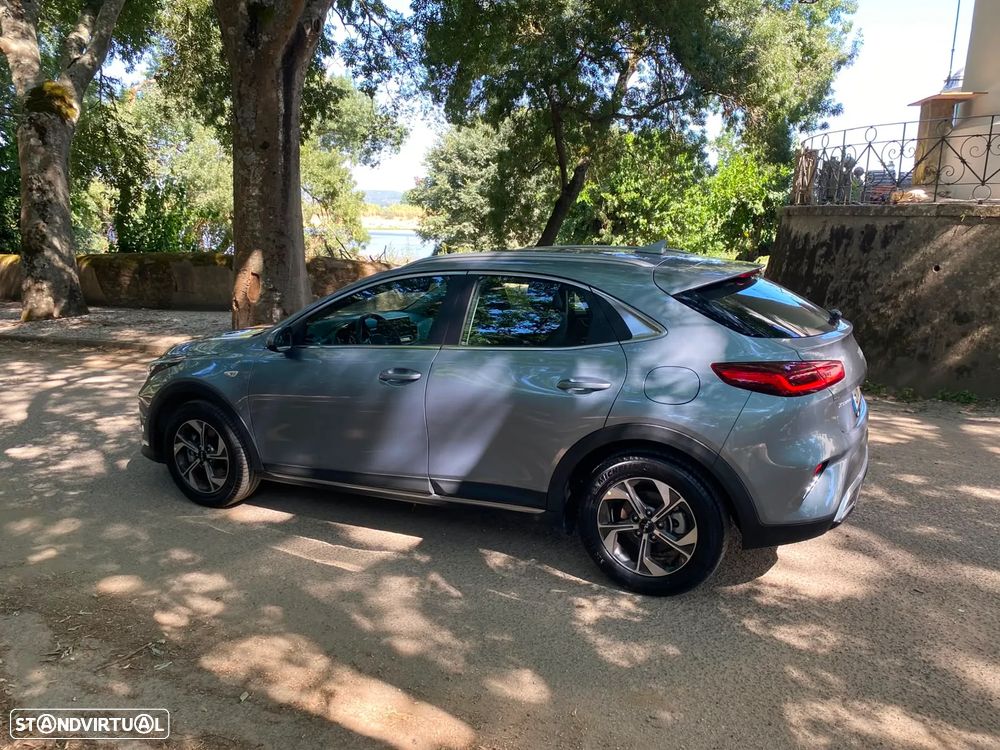 Kia XCeed 1.0 T-GDI Dynamic — fotografia 3