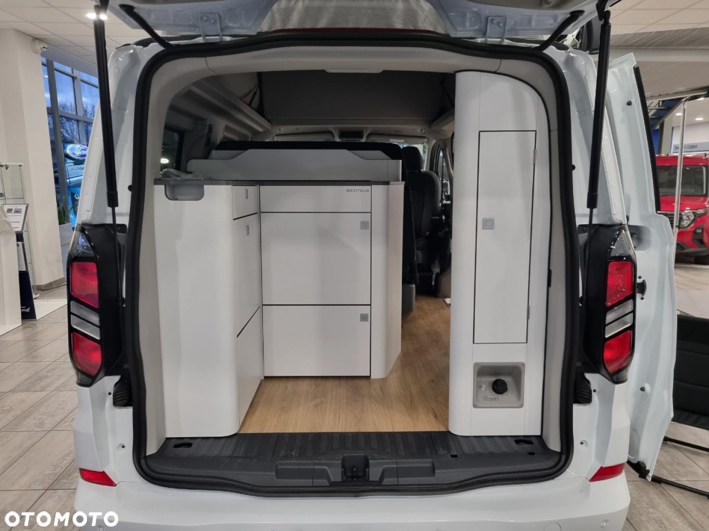 Ford Transit Custom Camper - 8