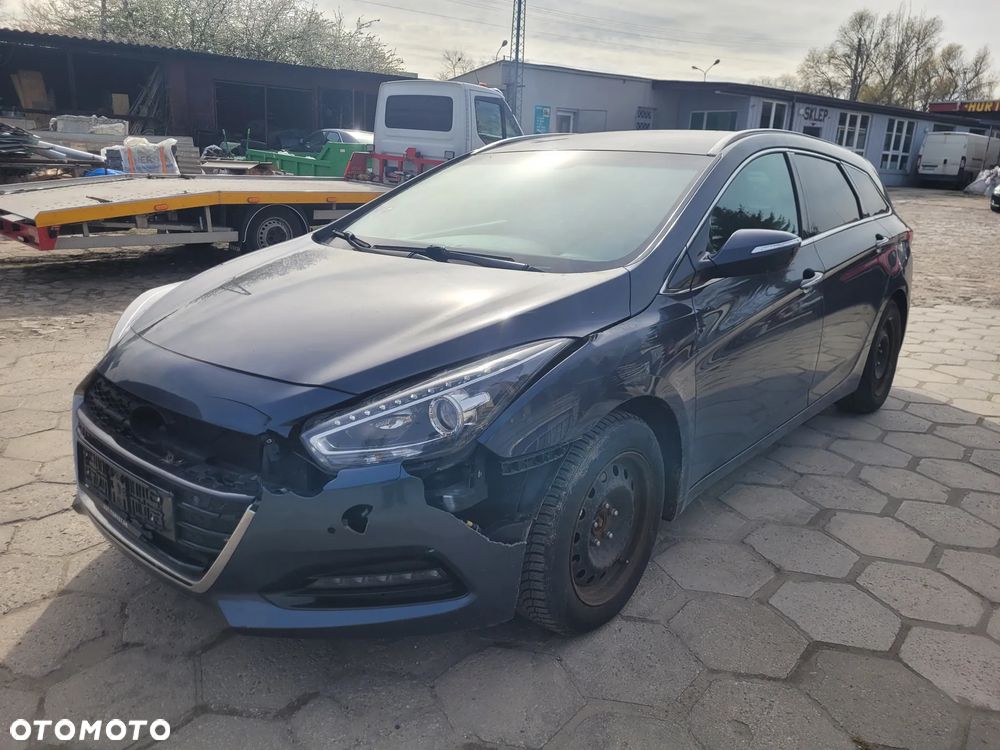 Hyundai i40 Kombi blue 1.7 CRDi DCT Premium - 1