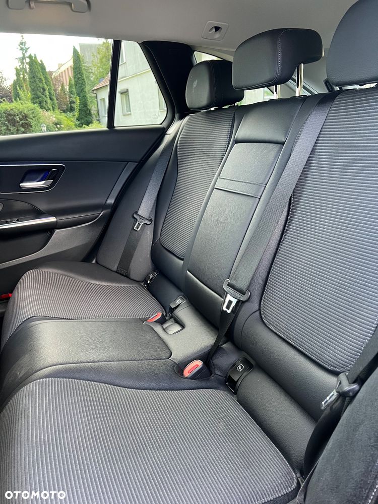Mercedes-Benz Klasa C 200 d T 9G-TRONIC Avantgarde - 18