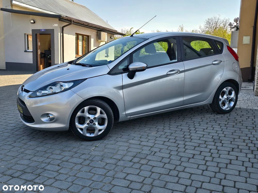 Ford Fiesta 1.25 Champions Edition - 4