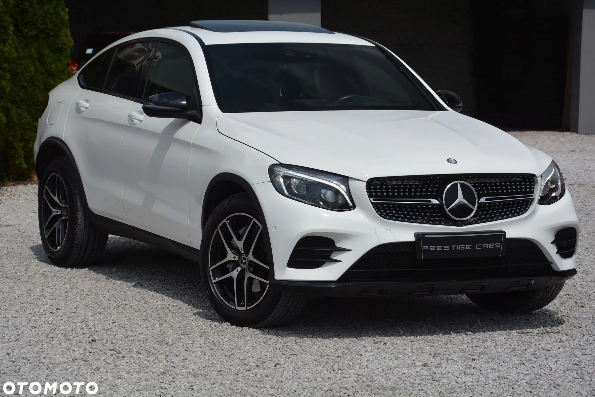 Mercedes-Benz GLC 250 d Coupe 4Matic 9G-TRONIC AMG Line - 3