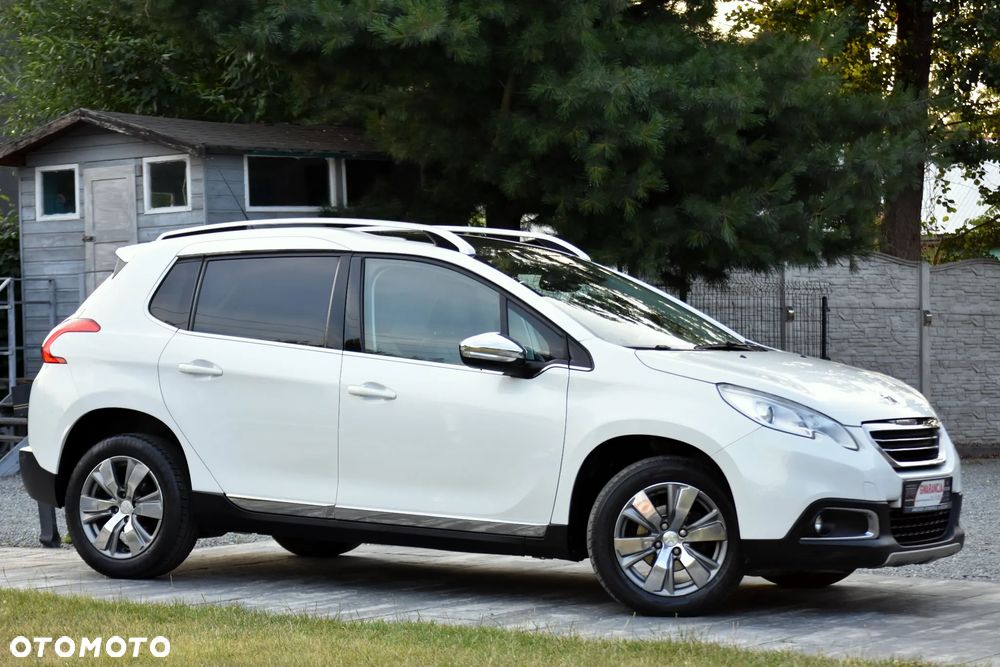 Peugeot 2008 BlueHDi 100 STOP & START Style - 12