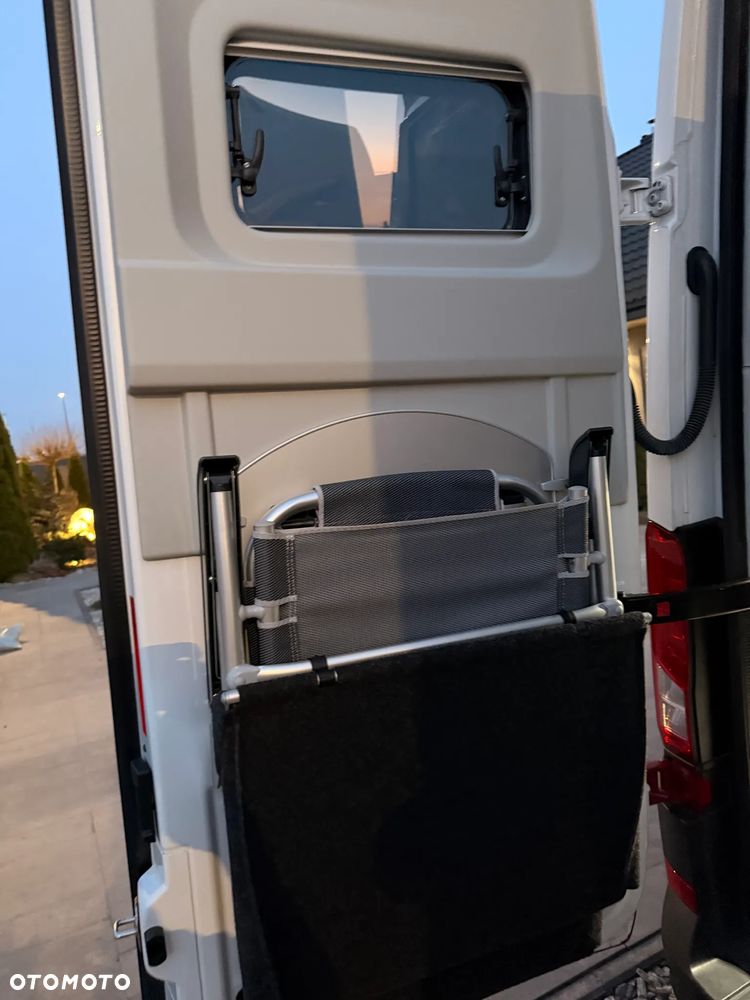 Volkswagen Grand California - 14