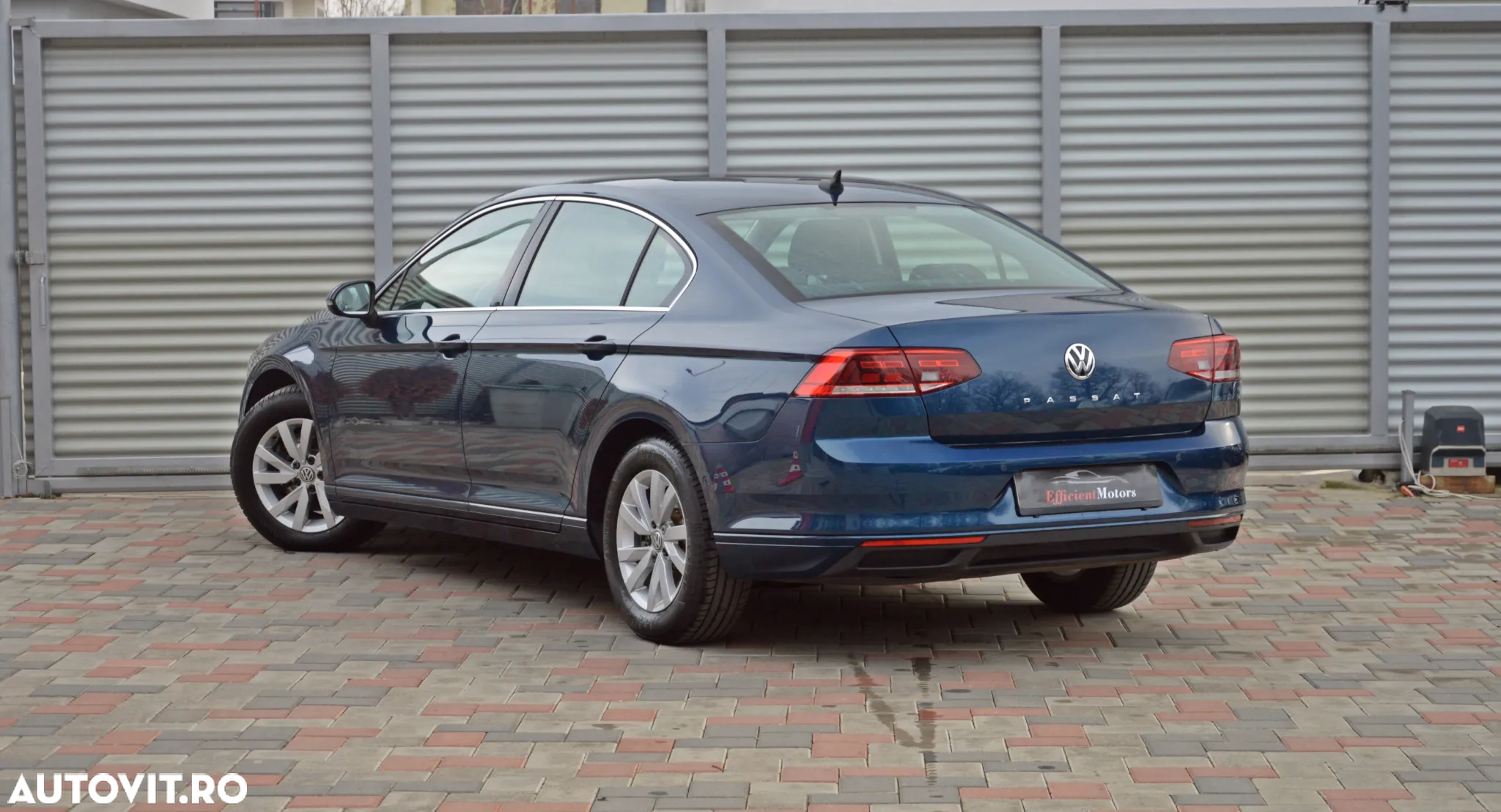 Volkswagen Passat 1.6 TDI DSG Comfortline - 5