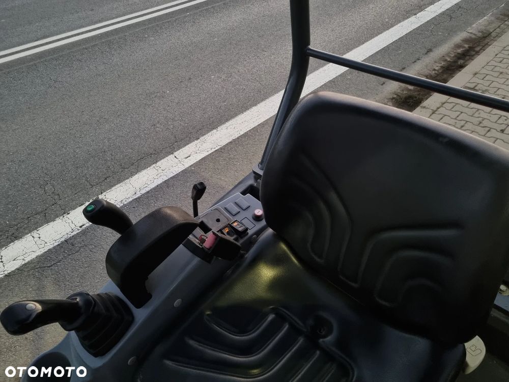 Kubota KX016-4 Koparka Gąsienicowa 1,8 tony jak Nowa 2016r Rozsuwane Gąsienice podwozie Szybka i wolna jazda! Import Norwegia 1900mtg Zadbana Zero luzów wycieków! Gąsienice mało zużyte. Skrętne Ramie - 20