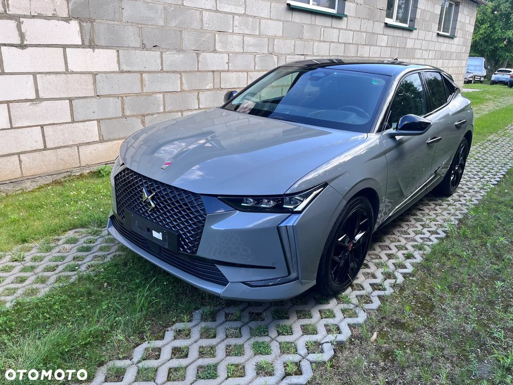 DS Automobiles DS 4 1.5 BlueHDi Performance Line + - 6