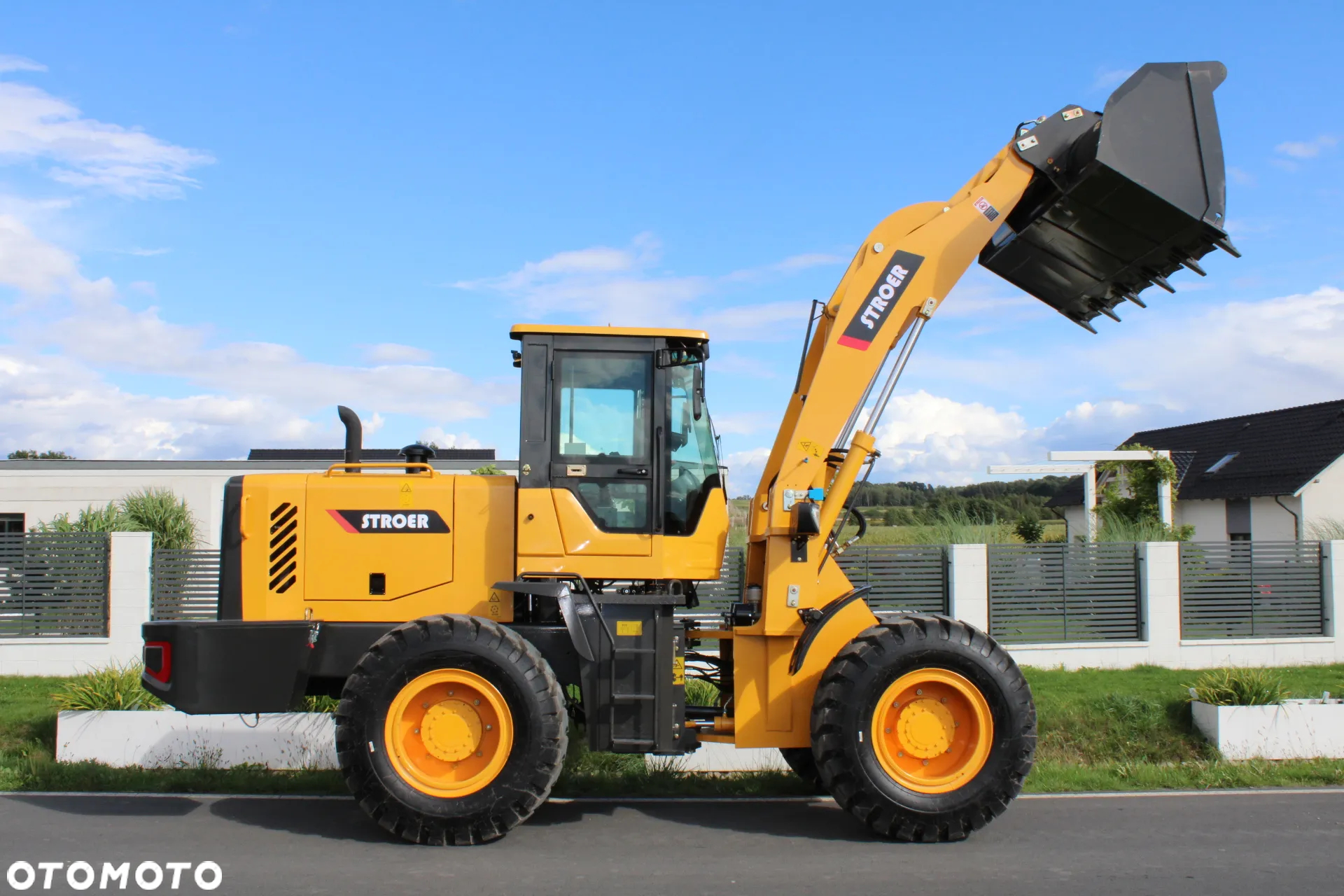 Stroer NW 930 - 8