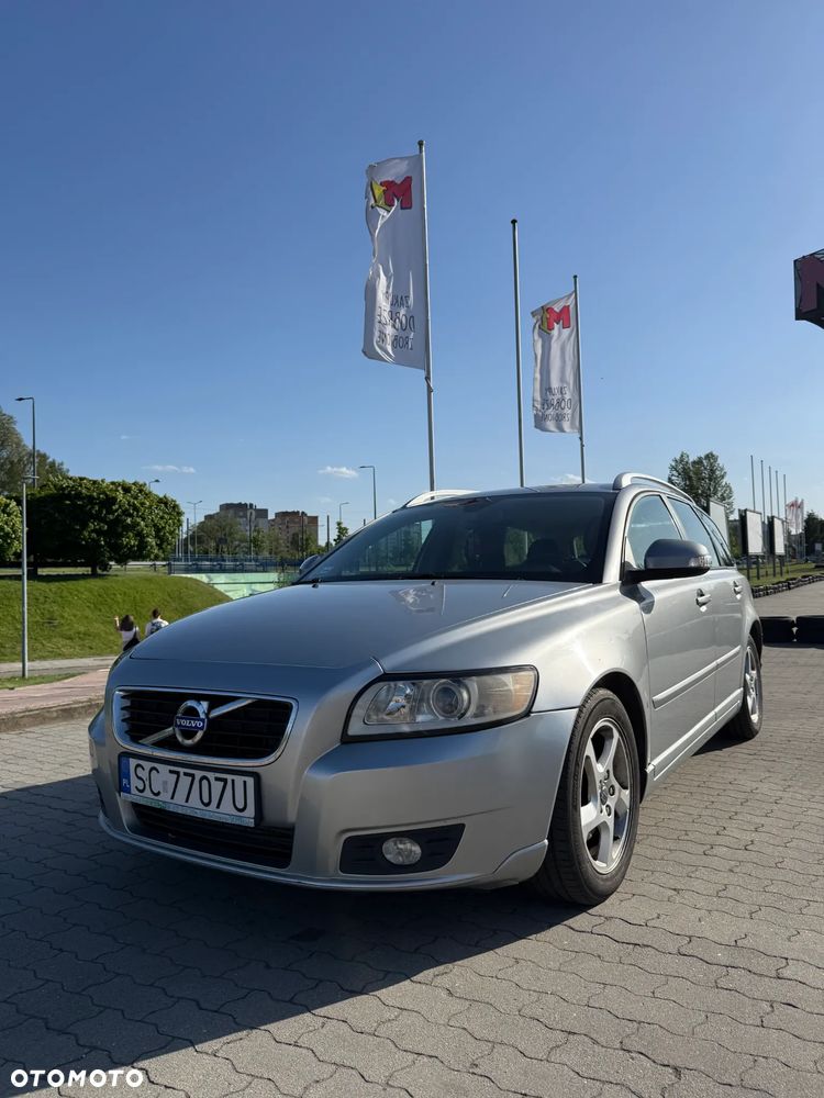 Volvo V50 D2 Momentum Start-Stop - 1