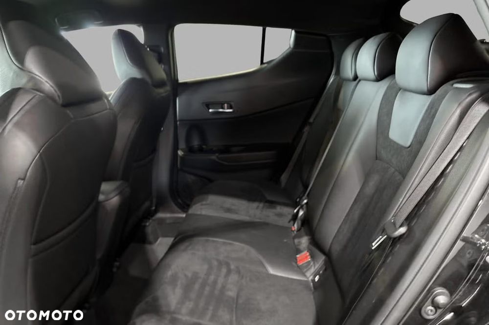 Toyota C-HR 2.0 Lounge - 13