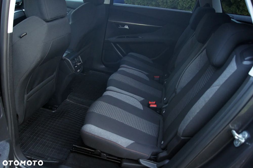 Peugeot 5008 BlueHDi 130 Active Pack - 33