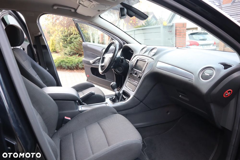 Ford Mondeo 2.0 TDCi Viva Titanium - 10