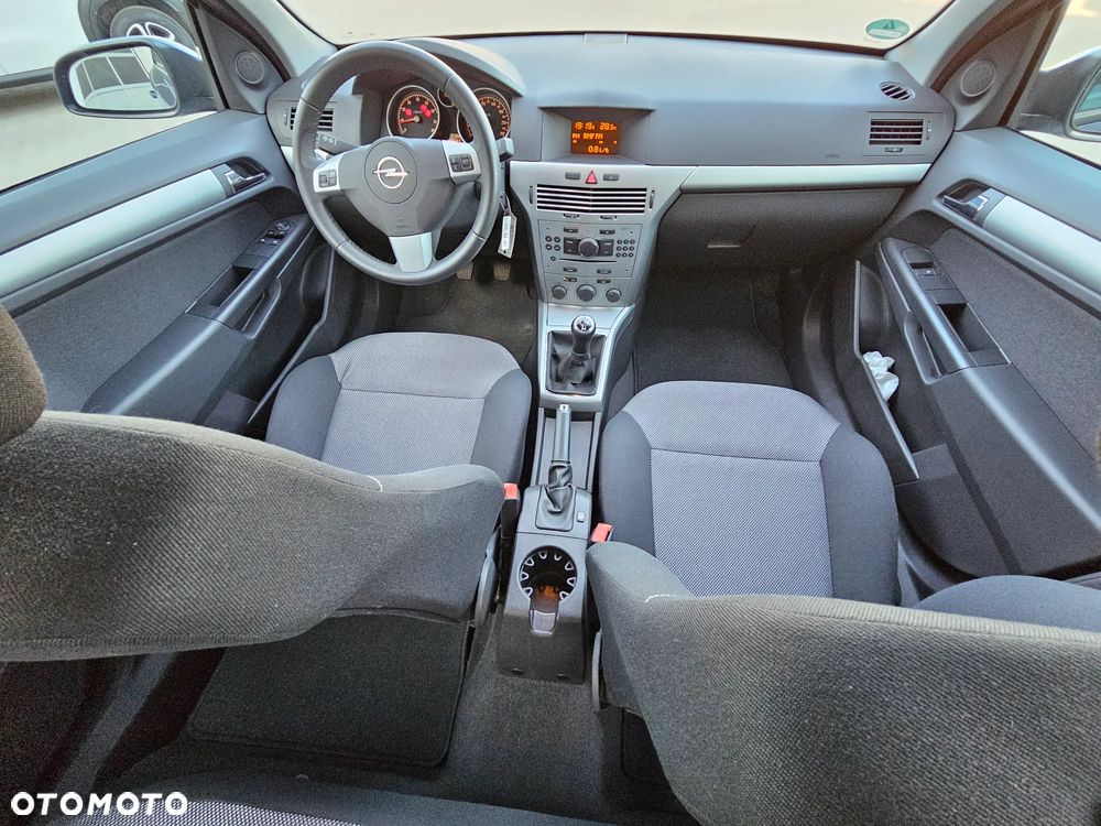 Opel Astra 1.6 Edition - 12