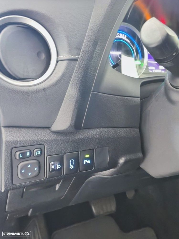 Toyota Auris 1.8 HSD Exclusive+Navi - 18
