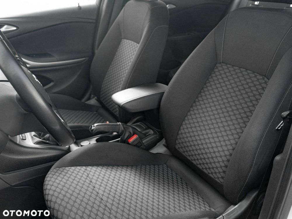 Opel Astra 1.2 T Edition S&S - 13