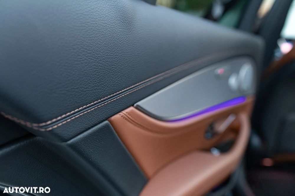 Mercedes-Benz E 450 4MATIC Aut. - 39