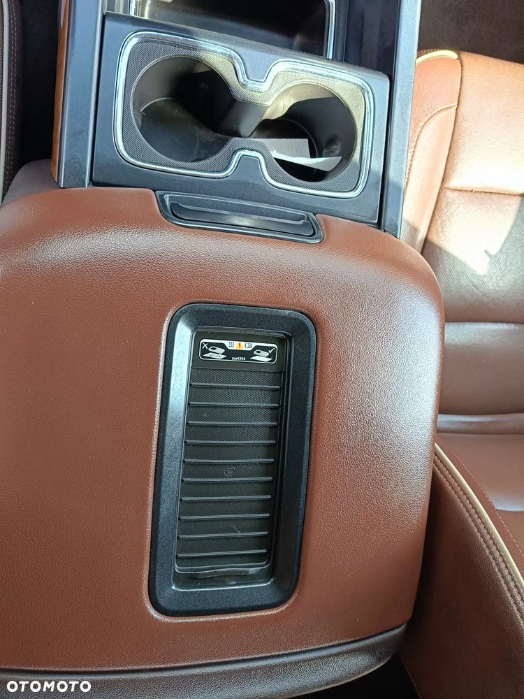 Chevrolet Silverado - 11