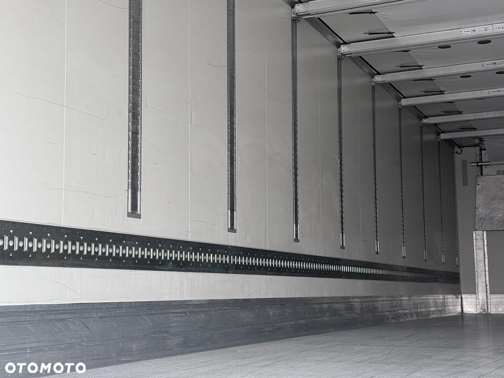 Krone ET:001  Carrier Vector 1950 , Doppelstock - 11