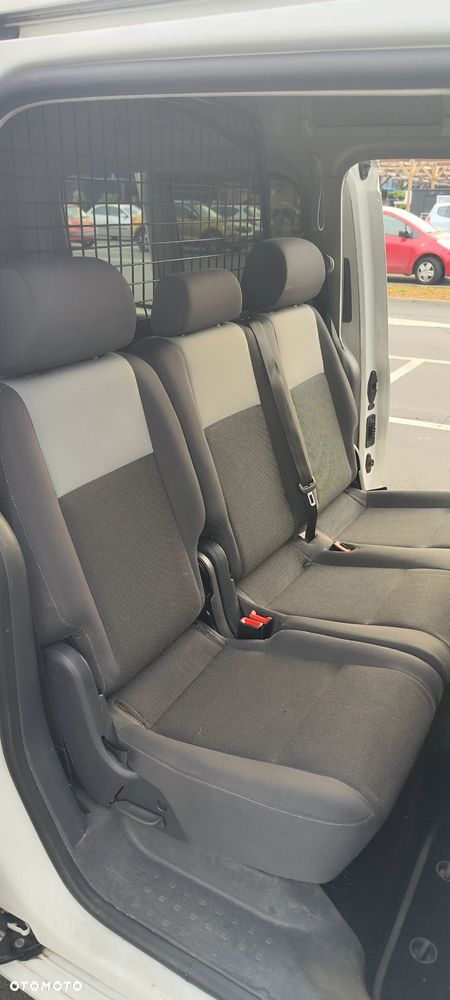 Volkswagen Caddy Highline Mixt - 10