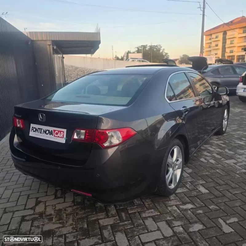 Honda Accord 2.2 i-DTEC Executive Advance E.Limitada - 9
