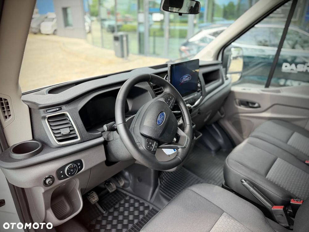 Ford Transit - 22