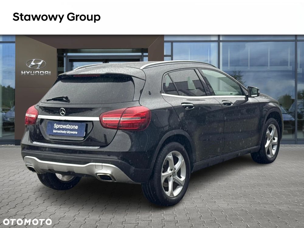 Mercedes-Benz GLA 200 7G-DCT Urban - 6